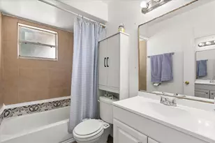 6844 Longmeade Ln, Orlando, FL 32822 - Photo 16