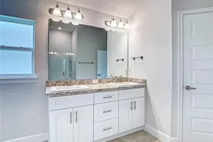 14917 Tropical Violet Wy, Wimauma, FL 33598 - Photo 32