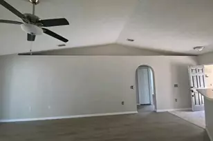 6908 Waterbrook Ct, Gibsonton, FL 33534 - Photo 4