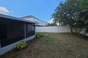 6908 Waterbrook Ct, Gibsonton, FL 33534 - Photo 14