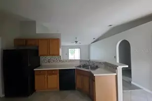 6908 Waterbrook Ct, Gibsonton, FL 33534 - Photo 2