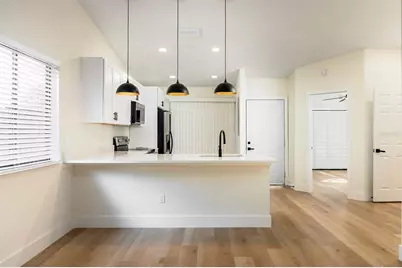 706 Golden Sunshine Circle, Orlando, FL 32807 - Photo 8