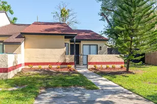 706 Golden Sunshine Cir, Orlando, FL 32807 - Photo 2