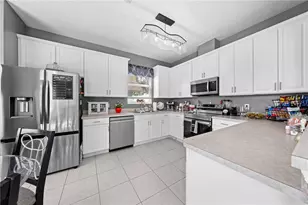 2729 Eagle Glen Cir, Kissimmee, FL 34746 - Photo 30