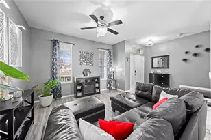 2729 Eagle Glen Cir, Kissimmee, FL 34746 - Photo 10