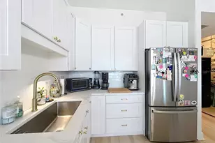 150 E Robinson St, Orlando, FL 32801 - Photo 10