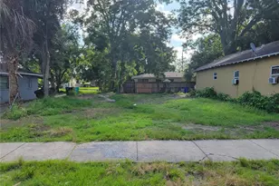 727 Quill Ave, Orlando, FL 32805 - Photo 1