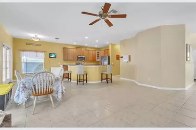 8832 Palisades Beach Avenue, Orlando, FL 32829 - Photo 8