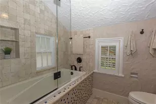 732 Edgewater Dr, Orlando, FL 32804 - Photo 16