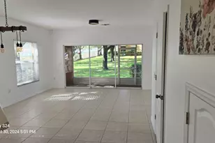 102 Chelsea Dr, Davenport, FL 33897 - Photo 2