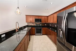 139 Athenian Way, Tarpon Springs, FL 34689 - Photo 10
