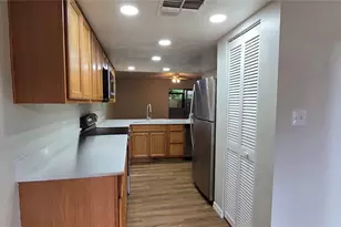 1834 Foxhall Cir, Kissimmee, FL 34741 - Photo 2