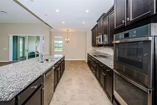 33161 Kateland Dr, Wesley Chapel, FL 33545 - Photo 20