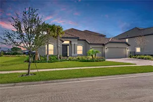 33161 Kateland Dr, Wesley Chapel, FL 33545 - Photo 2