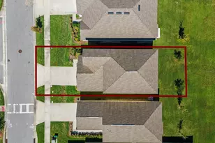 2013 Myrtle Pine St, Kissimmee, FL 34746 - Photo 4