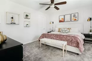 2015 Myrtle Pine St, Kissimmee, FL 34746 - Photo 8