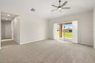 204 Sangmon Ct, Groveland, FL 34736 - Photo 4