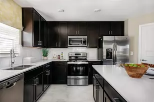 2011 Myrtle Pine St, Kissimmee, FL 34746 - Photo 8