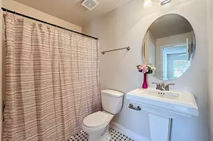 2019 Dixie Belle Dr, Orlando, FL 32812 - Photo 18