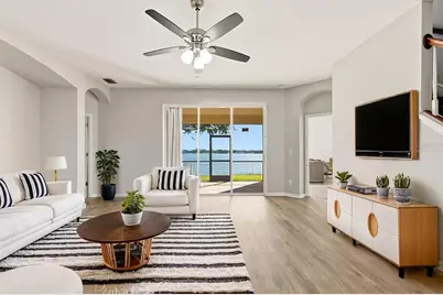 1762 Mira Lago Circle, Ruskin, FL 33570 - Photo 4