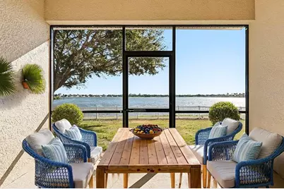 1762 Mira Lago Circle, Ruskin, FL 33570 - Photo 12