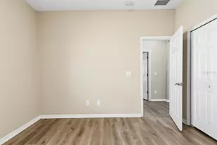 1762 Mira Lago Cir, Ruskin, FL 33570 - Photo 36