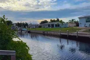 832 E 4th St, Englewood, FL 34223 - Photo 2