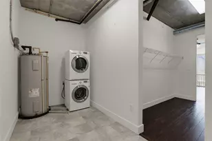 150 E Robinson St, Orlando, FL 32801 - Photo 22