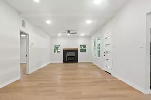 7806 N Van Dyke Pl, Tampa, FL 33604 - Photo 6