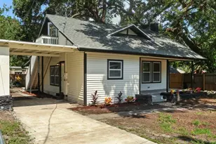 7806 N Van Dyke Pl, Tampa, FL 33604 - Photo 2