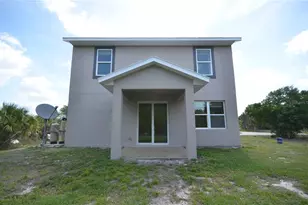 272 Pelton Cir, Port Charlotte, FL 33954 - Photo 4