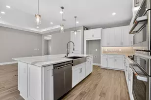 881 Arbor Green Trail, Saint Cloud, FL 34771 - Photo 4