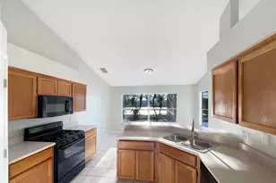 972 Forest Hill Dr, Minneola, FL 34715 - Photo 6