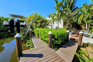 2408 Nassau St, Sarasota, FL 34231 - Photo 2