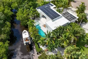 2408 Nassau St, Sarasota, FL 34231 - Photo 50