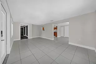 1352 Foxwood Dr, Lutz, FL 33549 - Photo 16