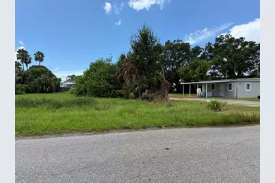 1st Street NE, Ruskin, FL 33570 - Photo 2