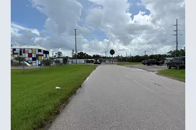 1st Street NE, Ruskin, FL 33570 - Photo 4