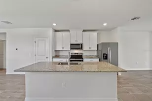 748 Trailhead Point Dr, Lake Hamilton, FL 33851 - Photo 14