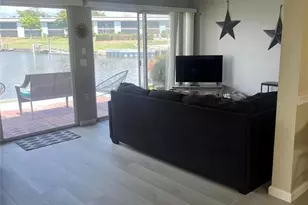 24 Oakwood Dr N, Englewood, FL 34223 - Photo 4