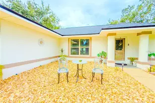 408 Raymond St, Minneola, FL 34715 - Photo 4