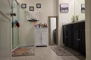 566 Sunlit Coral St, Ruskin, FL 33570 - Photo 10