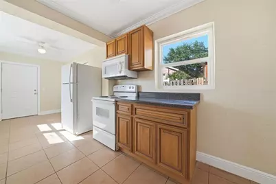 510 S Disston Avenue, Tarpon Springs, FL 34689 - Photo 18