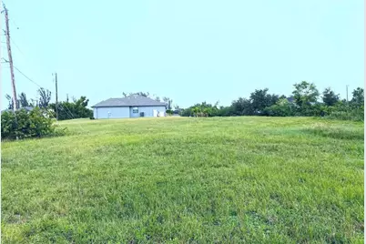 809 NW 29th Ave, Cape Coral, FL 33993 - Photo 2