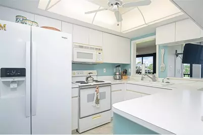 5845 Trailwinds Drive #531, Fort Myers, FL 33907 - Photo 6