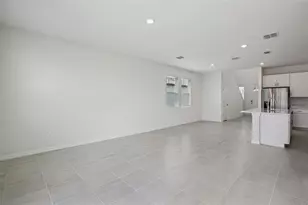 1820 Brekey Wy, Zephyrhills, FL 33541 - Photo 10