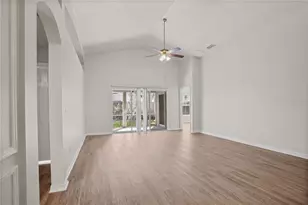 1403 Island Cove Dr, Deland, FL 32724 - Photo 8