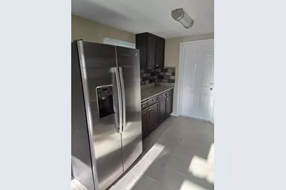 1503 E Navajo Avenue #B, Tampa, FL 33612 - Photo 6