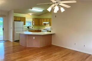 9230 SE 179th Wesley St, The Villages, FL 32162 - Photo 10