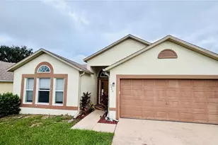 15937 Wilkinson Dr, Clermont, FL 34714 - Photo 2